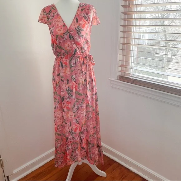 band of gypsies pink floral dress Band Of Gypsies Dress Women's XSPink Floral Print V Neck Maxi Flutter Sleeve
